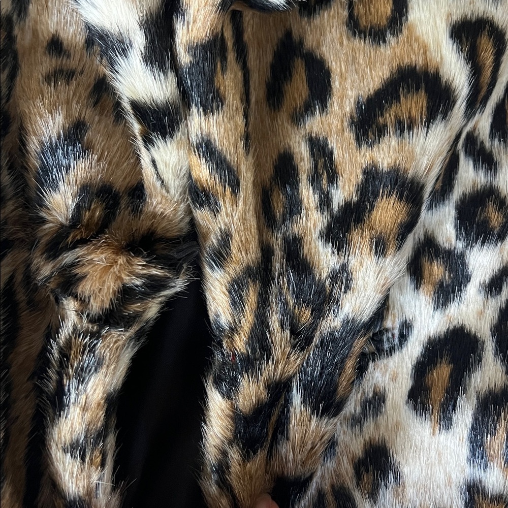EUC Mango Faux Fur Leooard Coat XS - Picture 4 of 7